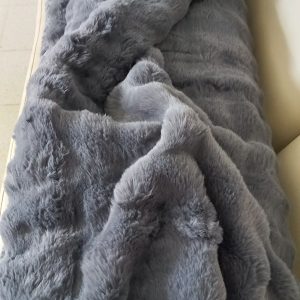 Manta Frazada Con PIEL Y Corderito Medida 2.00x2.20 M Más Bolso De Regalo