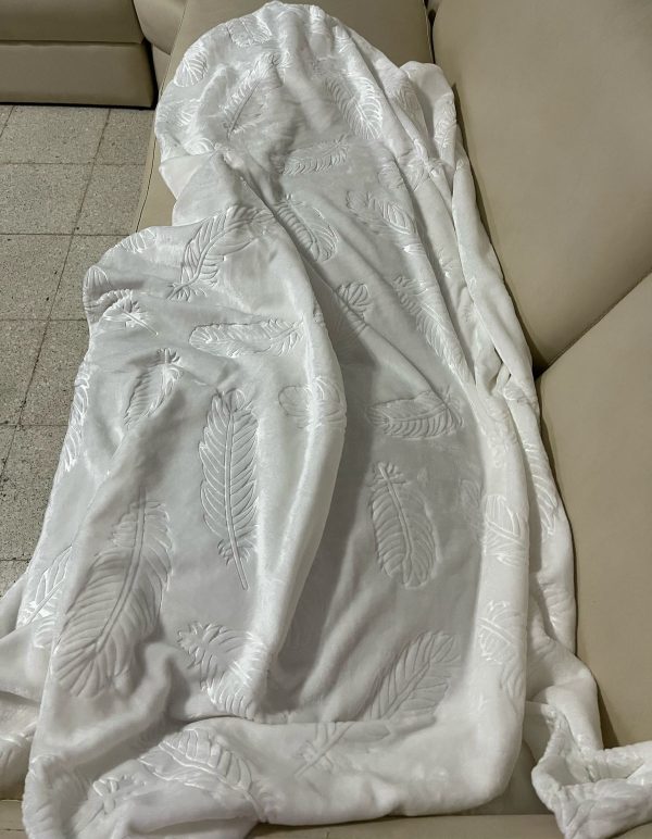 Manta Multiuso Sin Corderito Confortable De Lujo Antialergica Saludable SUAVE Medida 1.40x1.80 M - Imagen 4