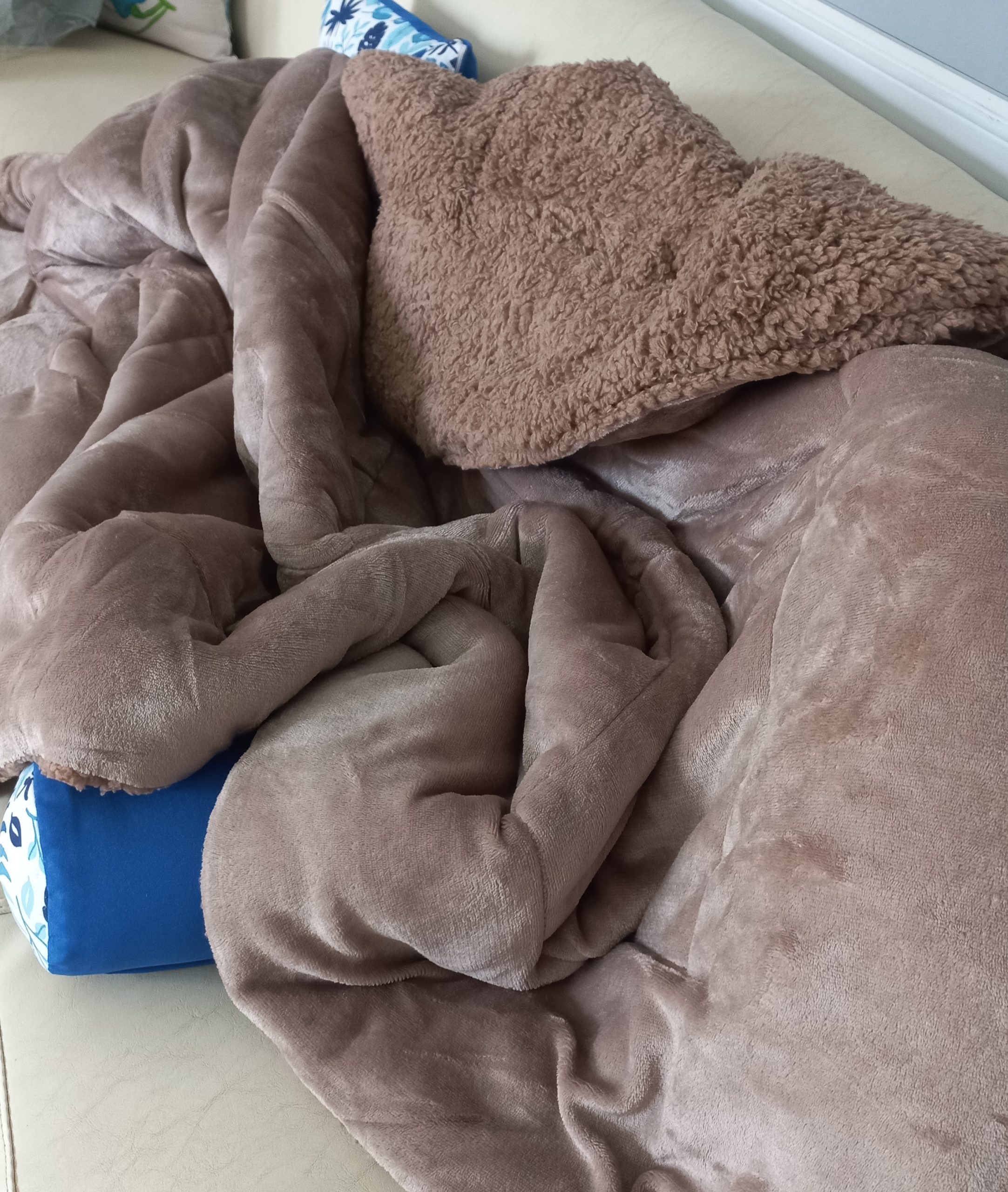 Acolchado Triple Reversible Flannel Corderito Y Relleno Medida 1 Plaza Y Media 2 Acolchado Triple Reversible Flannel Corderito Y Relleno Medida 1 Plaza Y Media - Imagen 2