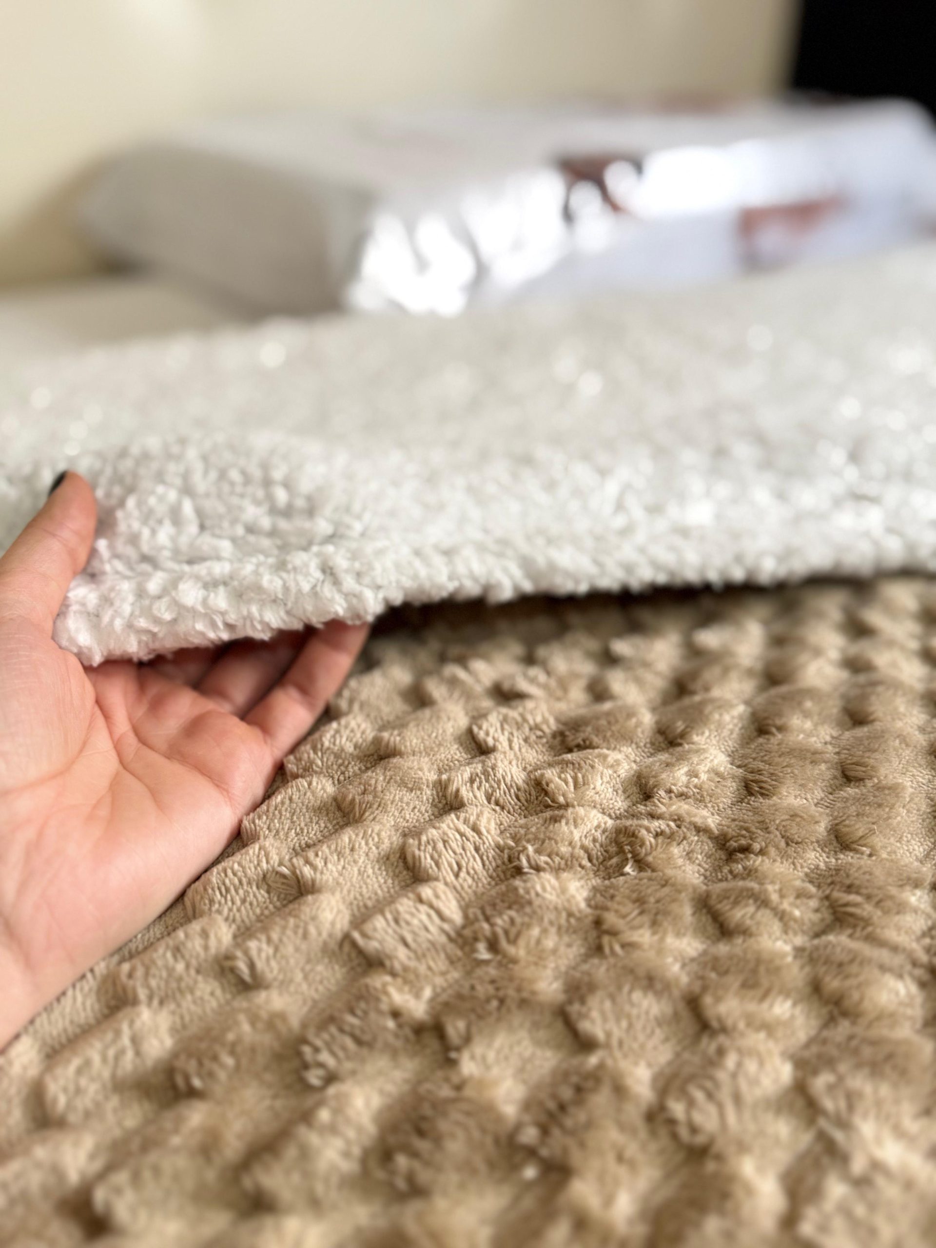 Frazada FLANNEL Con CORDERITO Super Suave Al Tacto Y Extra Liviana Medida King Size 2.50x2.70 M 1 Frazada FLANNEL Con CORDERITO Super Suave Al Tacto Y Extra Liviana Medida King Size 2.50x2.70 M