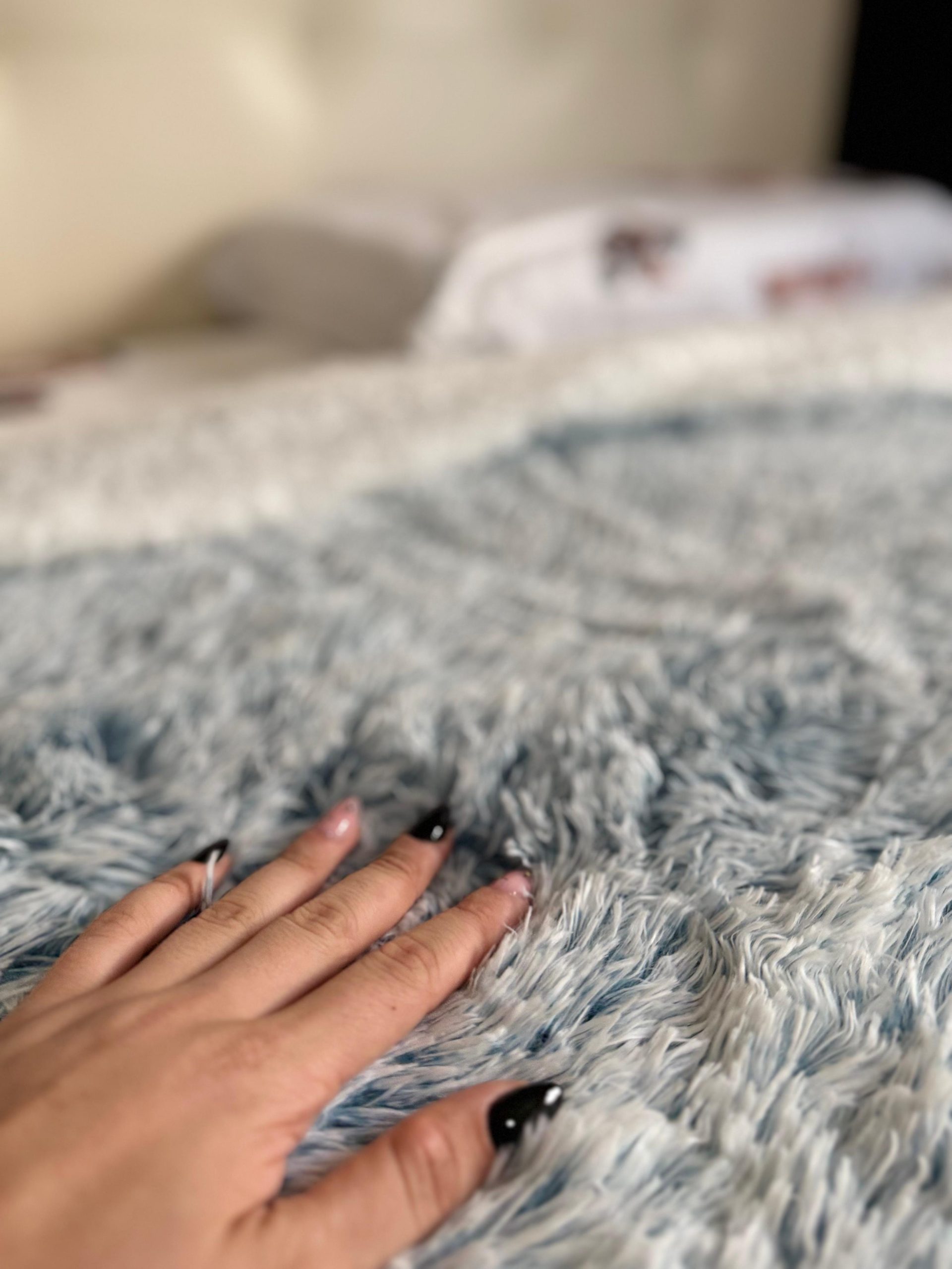 Frazada Con CORDERITO Y PIEL Simil Conejo Bicolor Medida Twin 1.50x2.20 M 2 Frazada Con CORDERITO Y PIEL Simil Conejo Bicolor Medida Twin 1.50x2.20 M - Imagen 2