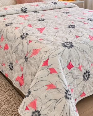Cubrecama Premium Primavera-Verano Queen Size – Diseño Floral Blanco, Negro y Rosa